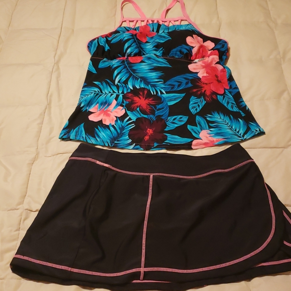 2 for $15 Never worn Zeroxposur two  piece bathing suit..